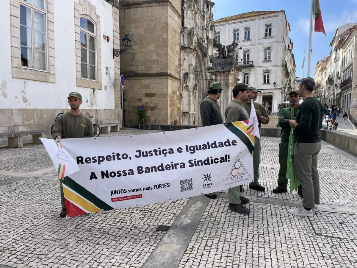Sapadores Florestais alertam que são chamados para prestar serviço de cantoneiros.