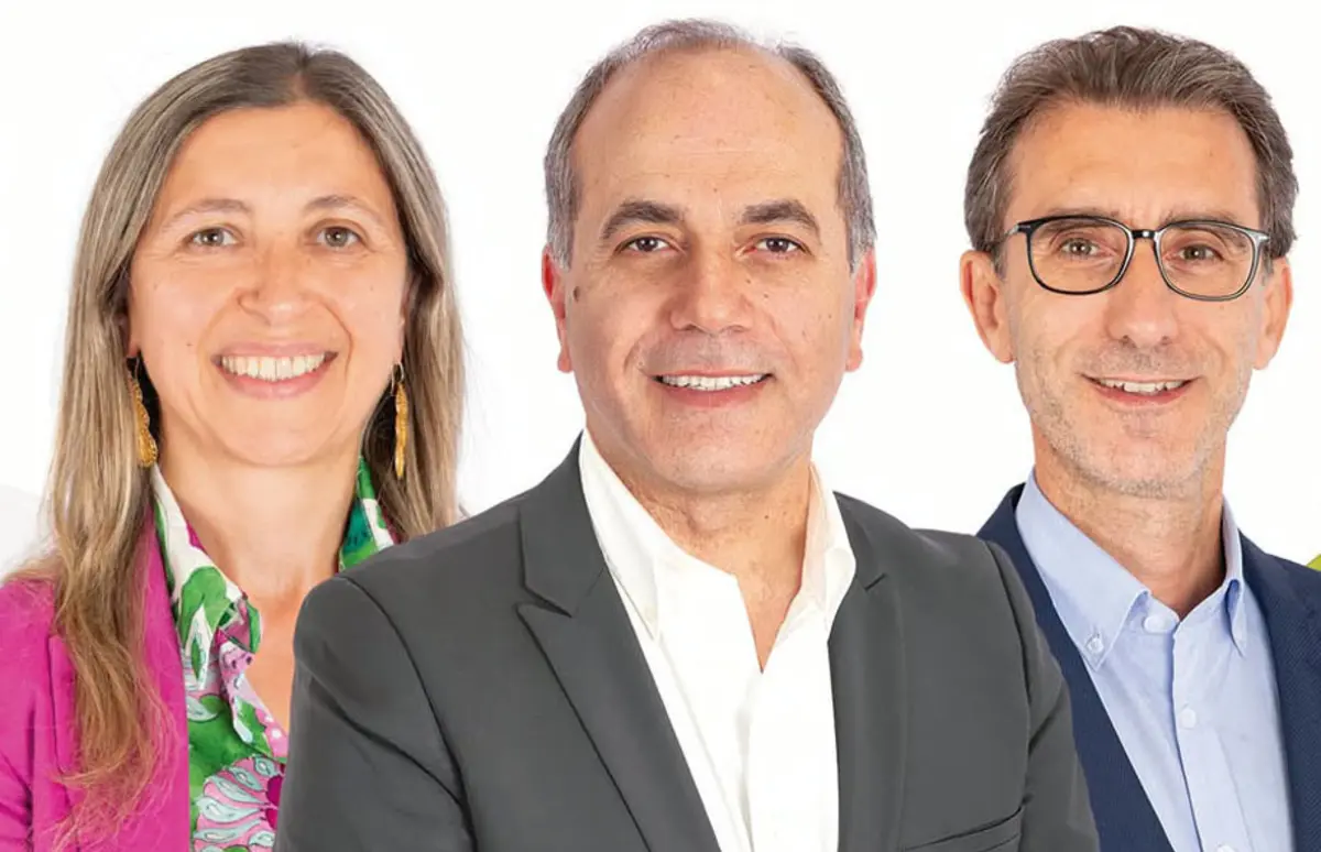 Os três eleitos do PSD com pelouros, com o presidente ao centro