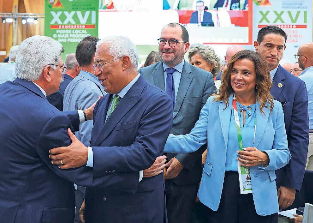 António Costa e Luísa Salgueiro no congresso da ANMP