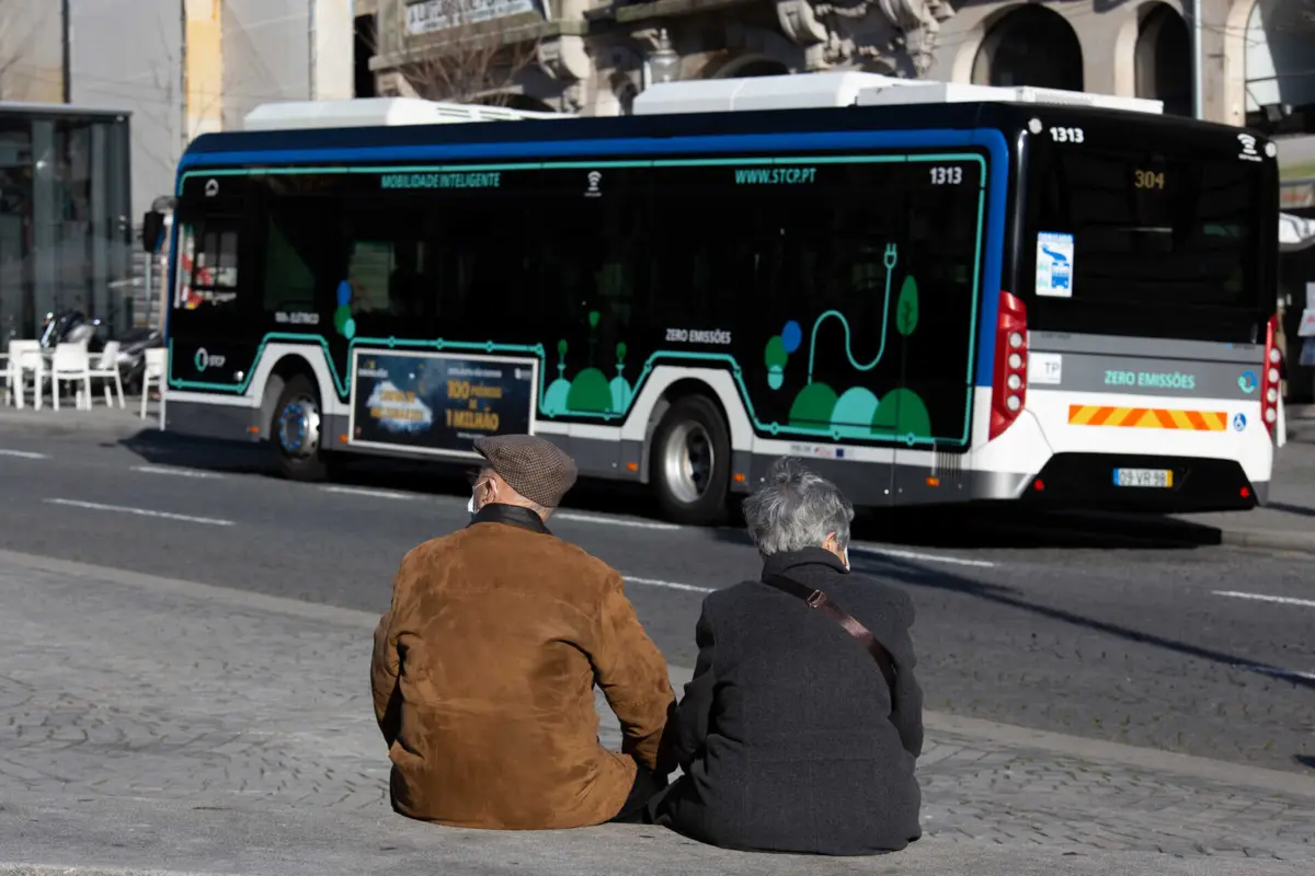 Imagem de contexto do artigo Trabalhadores da STCP exigem aumento não inferior a 8% e ameaçam com greve de 24 horas