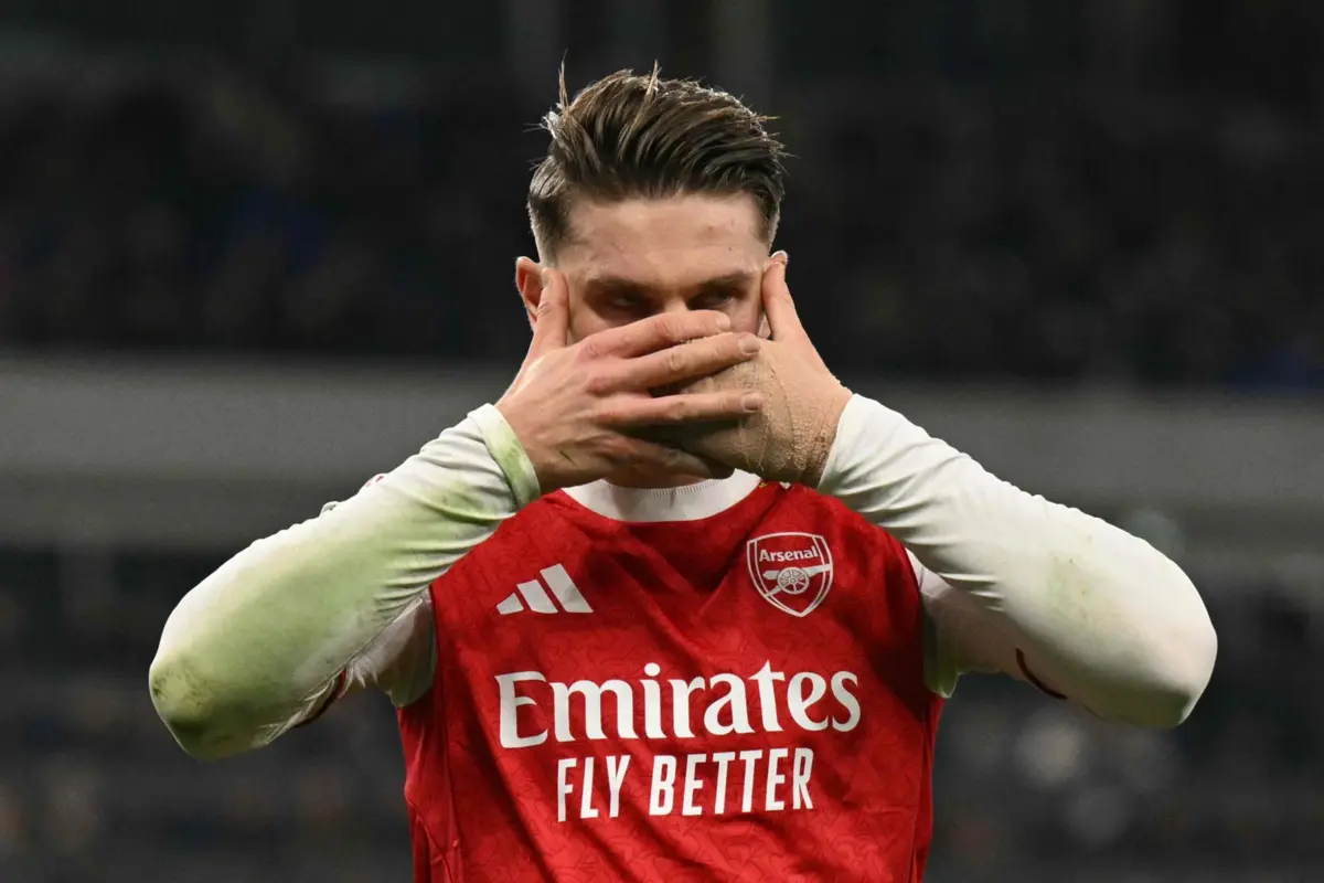 Sueco voltou a colocar a máscara