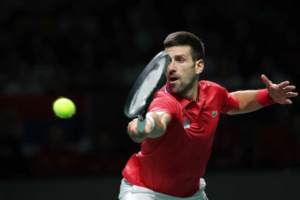 Novak Djokovic cedeu um set perante Alexei Pooyrin