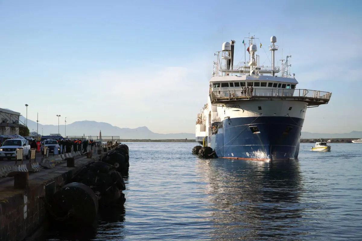 Nos últimos dois anos, o navio Geo Barents foi sujeito a quatro sanções por parte das autoridades italianas, num total de 160 dias de detenção administrativa