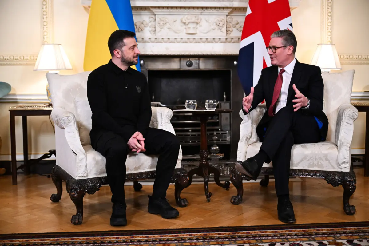 Zelensky reuniu-se no sábado com o primeiro-ministro britânico