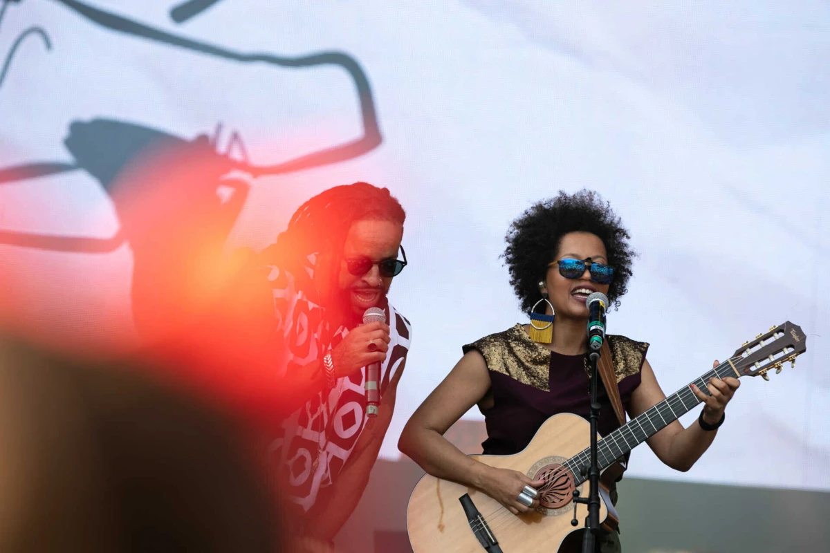 Imagem de contexto do artigo Sara Tavares, a menina "Chuva de Estrelas" que nunca mais parou