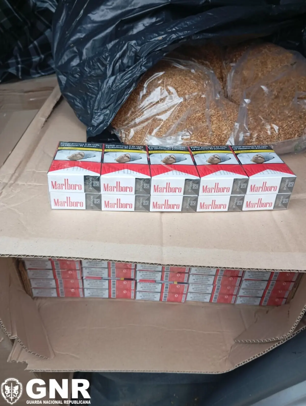 GNR deteve um homem e apreendeu 42 mil cigarros de contrabando