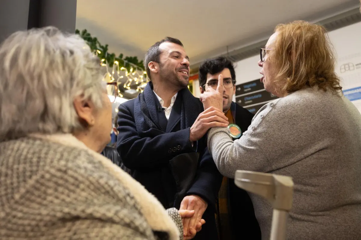 Jorge Pinto foi surpreendido com os protestos de Laura, que barafustou contra os políticos
