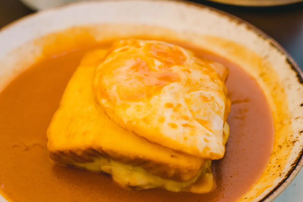 Menu custa 15 euros e inclui batatas fritas e uma bebida