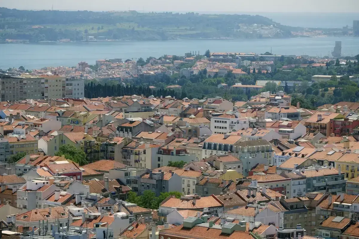 Autarquias vão avaliar o respetivo parque habitacional
