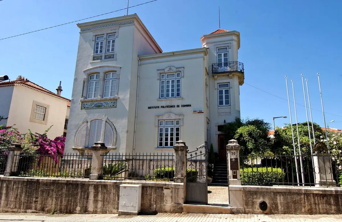 Imagem de contexto do artigo Politécnico de Coimbra remodela seis residências e constrói mais duas