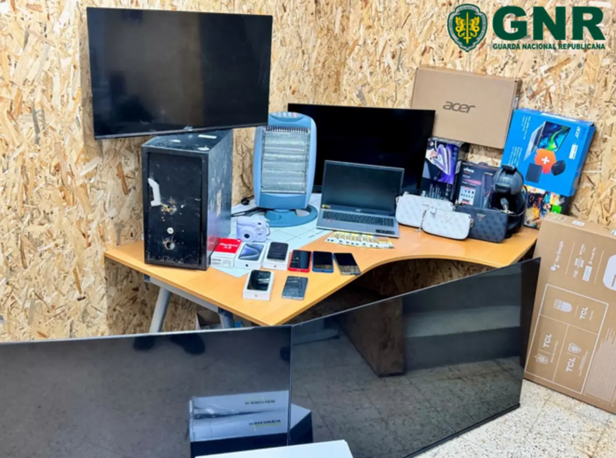 Militares da GNR identificaram jovem, com 15 anos, suspeito de ter assaltado uma residência