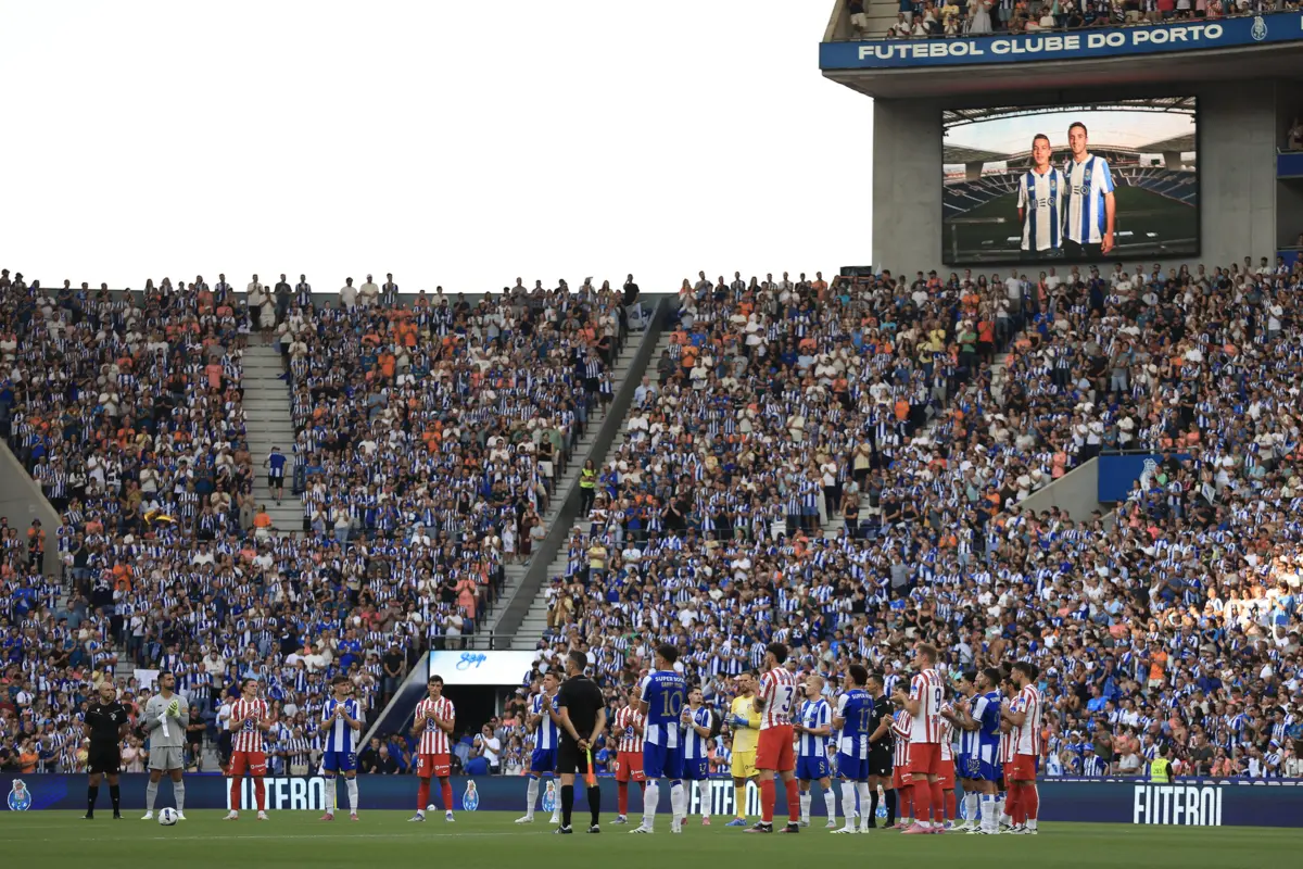 Tributo a Diogo Jota e André Silva no Estádio do Dragão
