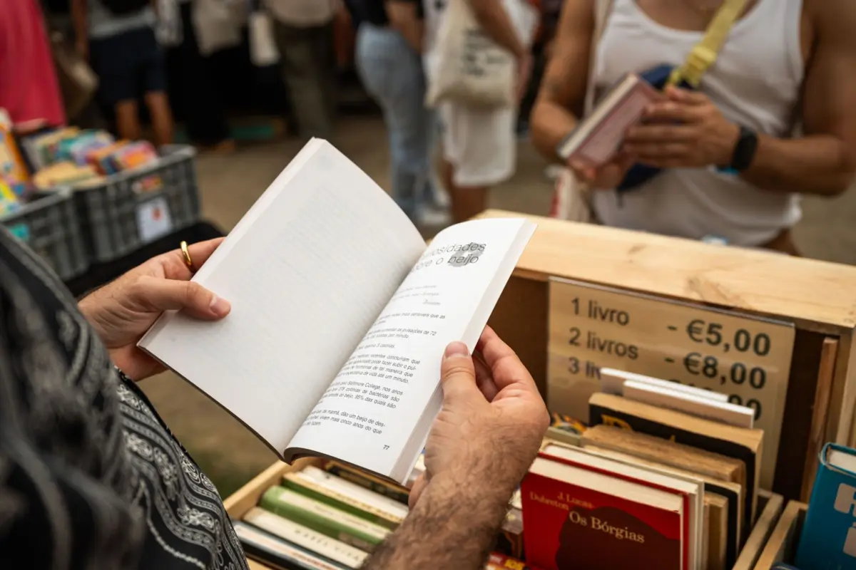 A compra de livros e a leitura não são, ainda, uma prática regular nem um hábito diário