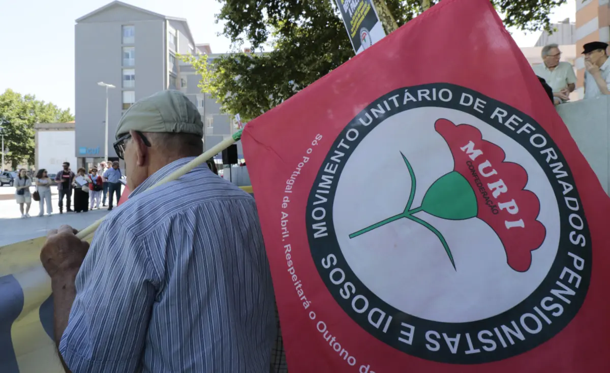 Imagem de contexto do artigo Pensionistas exigem aumento extraordinário de 5% das reformas e pensões