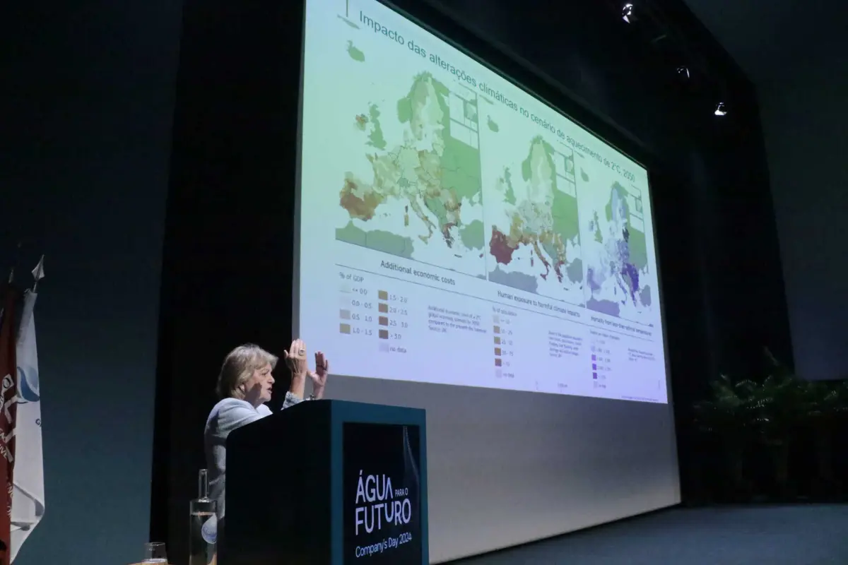A comissária Elisa Ferreia alertou para escassez de água, não só em Portugal, mas em todo o Mundo