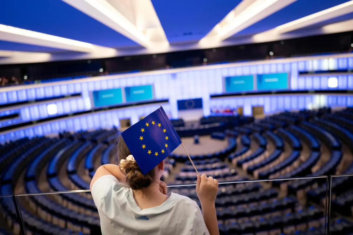 Imagem de contexto do artigo Assistente do Parlamento Europeu que denunciou assédio vai receber 10 mil euros