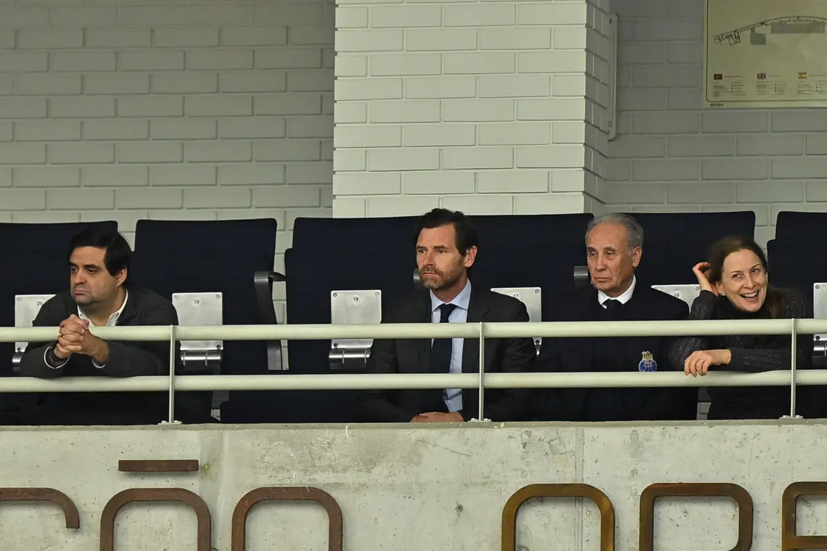 Direção de André Villas-Boas foi visada pelo SC Vasco da Gama