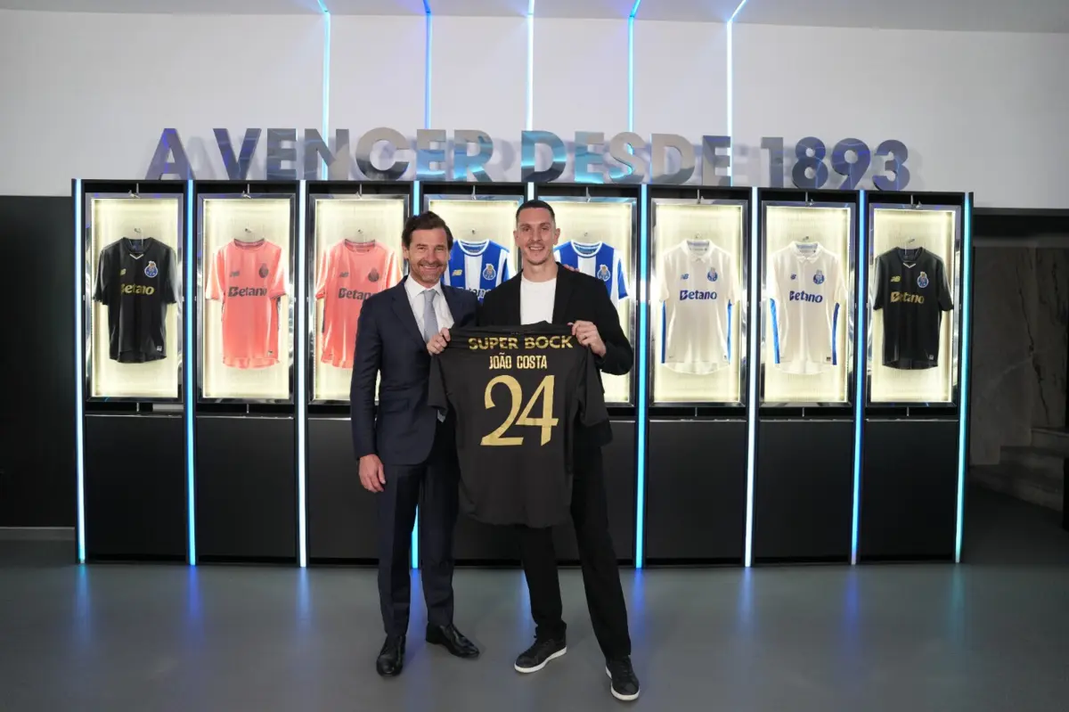 André Villas-Boas e João Costa no balneário do Estádio do Dragão