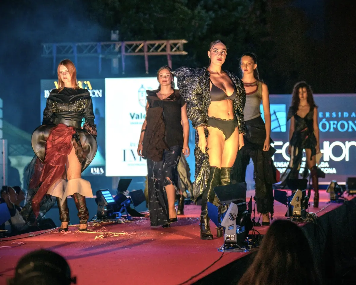 Imagem de contexto do artigo Estação de metro da Trindade, no Porto, recebe desfile de moda inclusivo