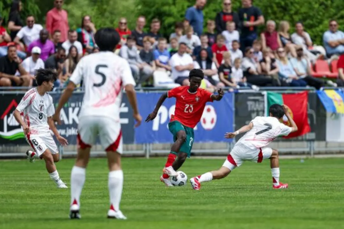 Imagem de contexto do artigo Portugal bate o Japão na estreia de Cristianinho pelos sub-15