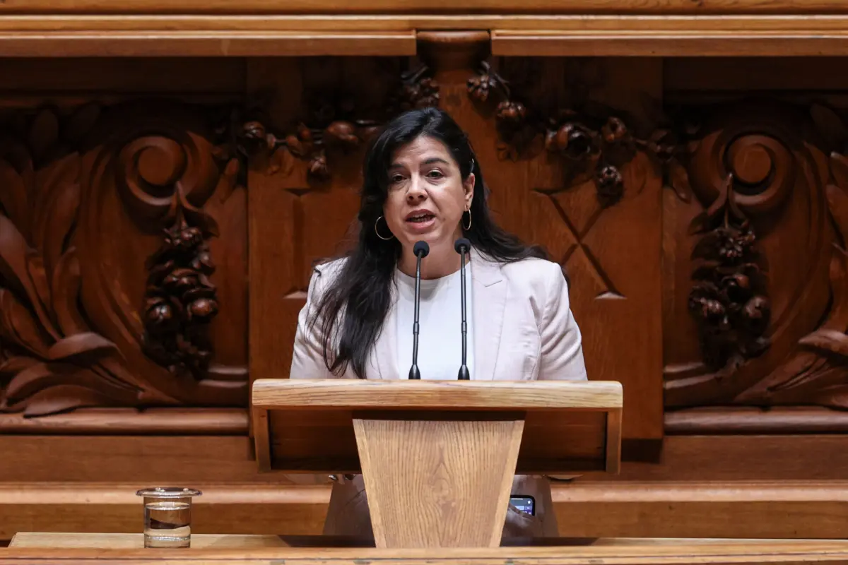 Imagem de contexto do artigo PAN quer criminalizar zoofilia e alargar proteção legal a todos os animais