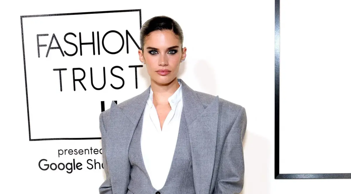 Sara Sampaio é Eve Teschmacher no novo filme do Super-Homem