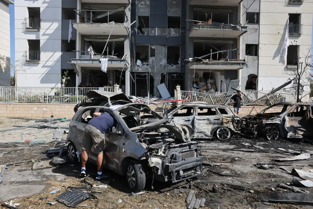 Imagem de Beer Sheva, em Israel, após ataque iraniano