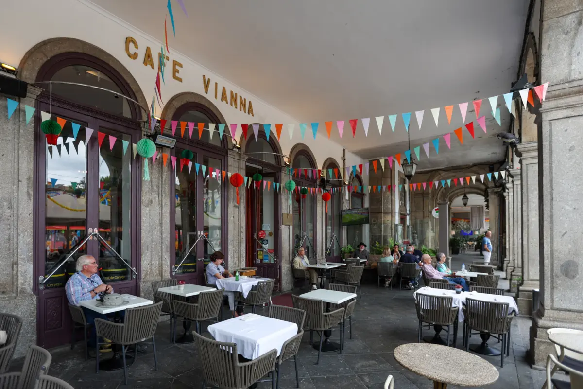 Localizado bem no centro da cidade, o Vianna é muito procurado por turistas nacionais e estrangeiros