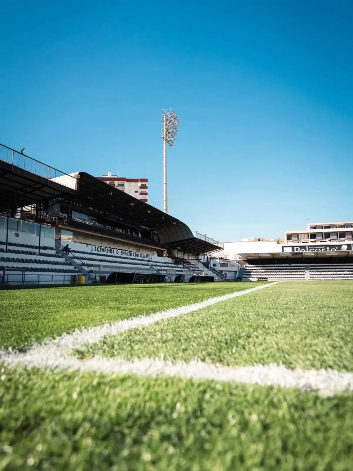 Jogo foi realizado no Estádio de São Luís, em Faro