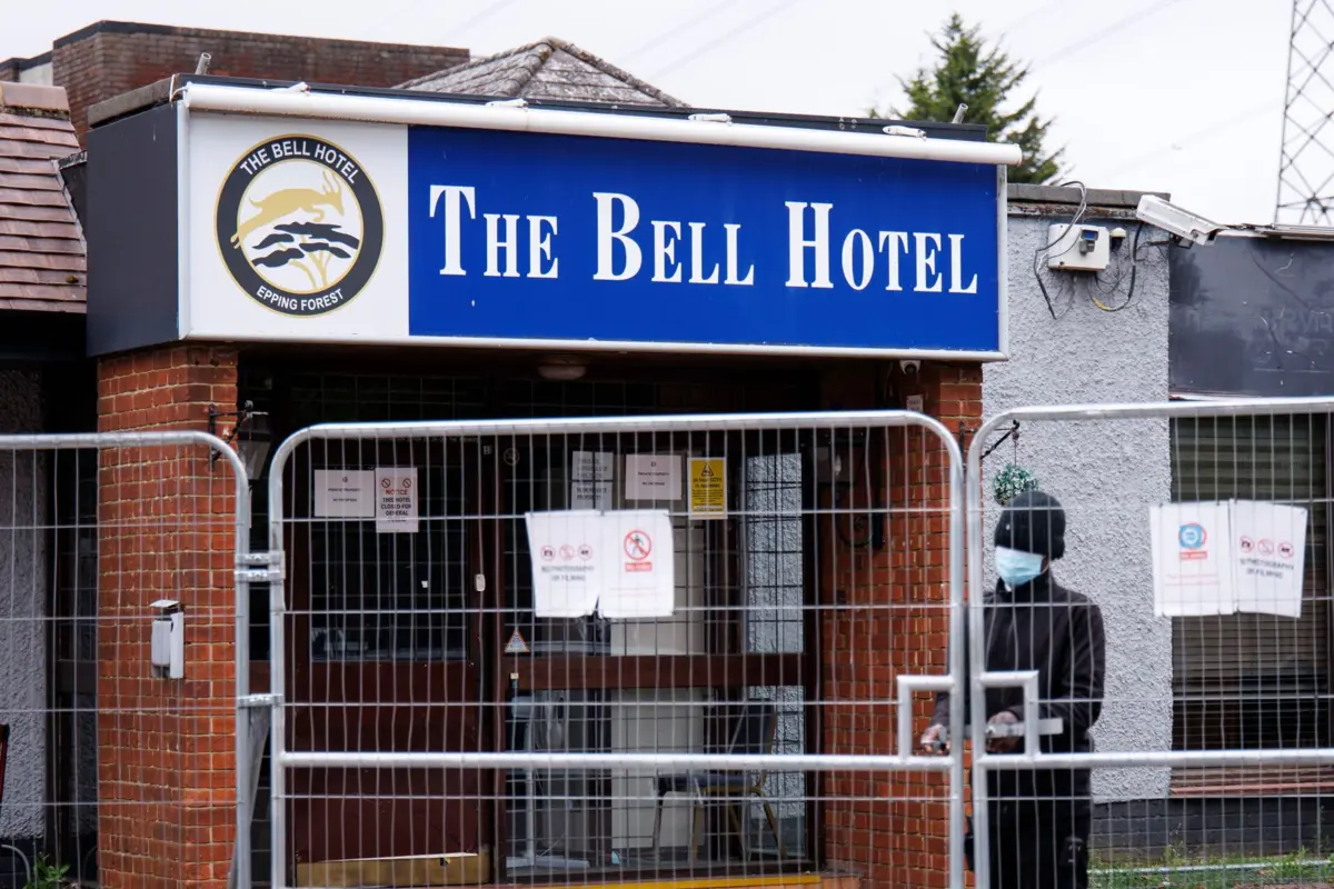 Ao todo, cerca de 210 hotéis alojam perto de 32 mil requerentes de asilo a nível nacional