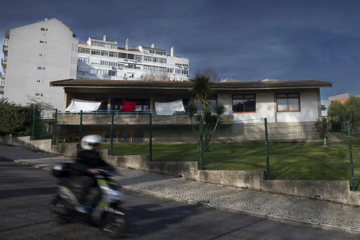 Criança entrou em paragem cardiorrespiratória