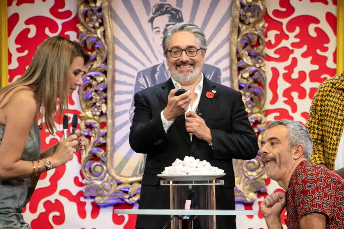 Entre emoção e humor, Nuno Markl fez a primeira intervenção em direto na rádio desde o AVC isquémico