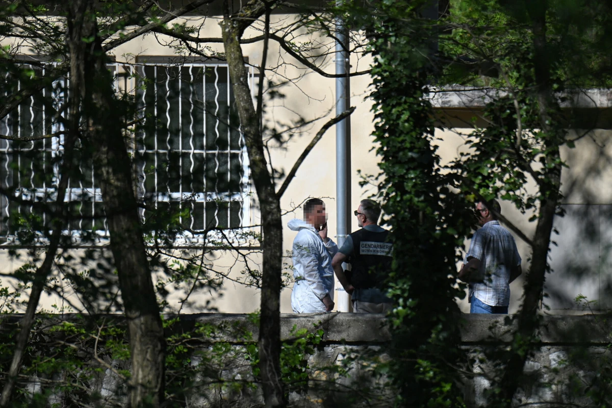 O autor do ataque fugiu do local e ainda não foi localizado