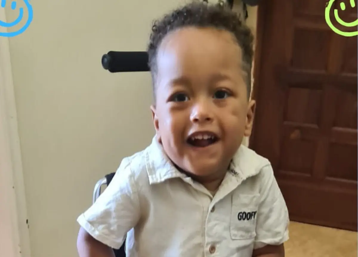 O menino está a ser acompanhado no Hospital de Santa Maria, em Lisboa