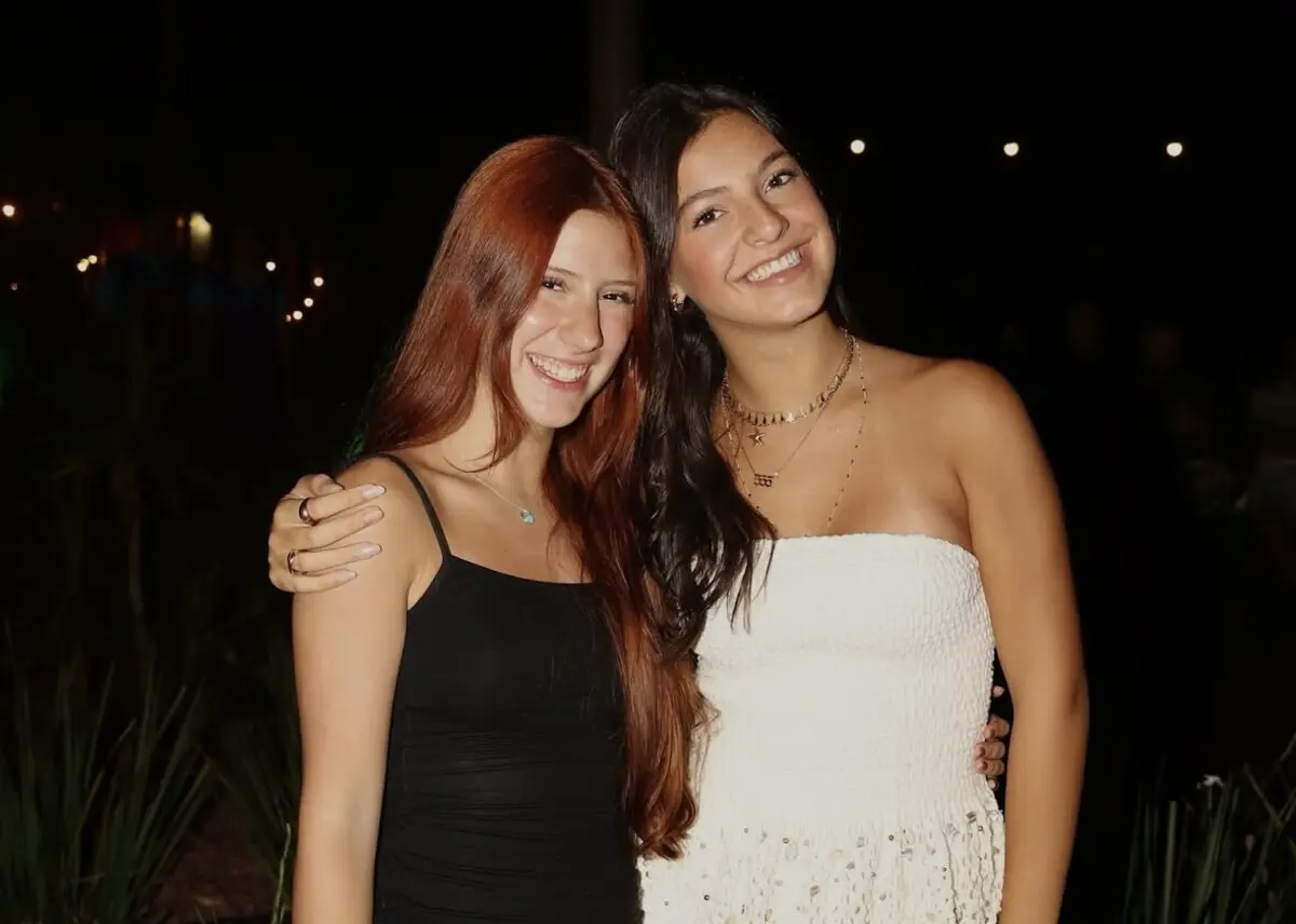 Antonela Braga e Liz Macedo estiveram juntas na mesma viagem