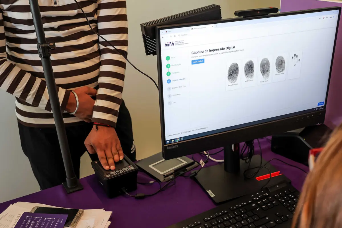 Manifestação visa pedir o regresso das manifestações de interesse, um recurso jurídico, suspenso em junho, para regularização de imigrantes