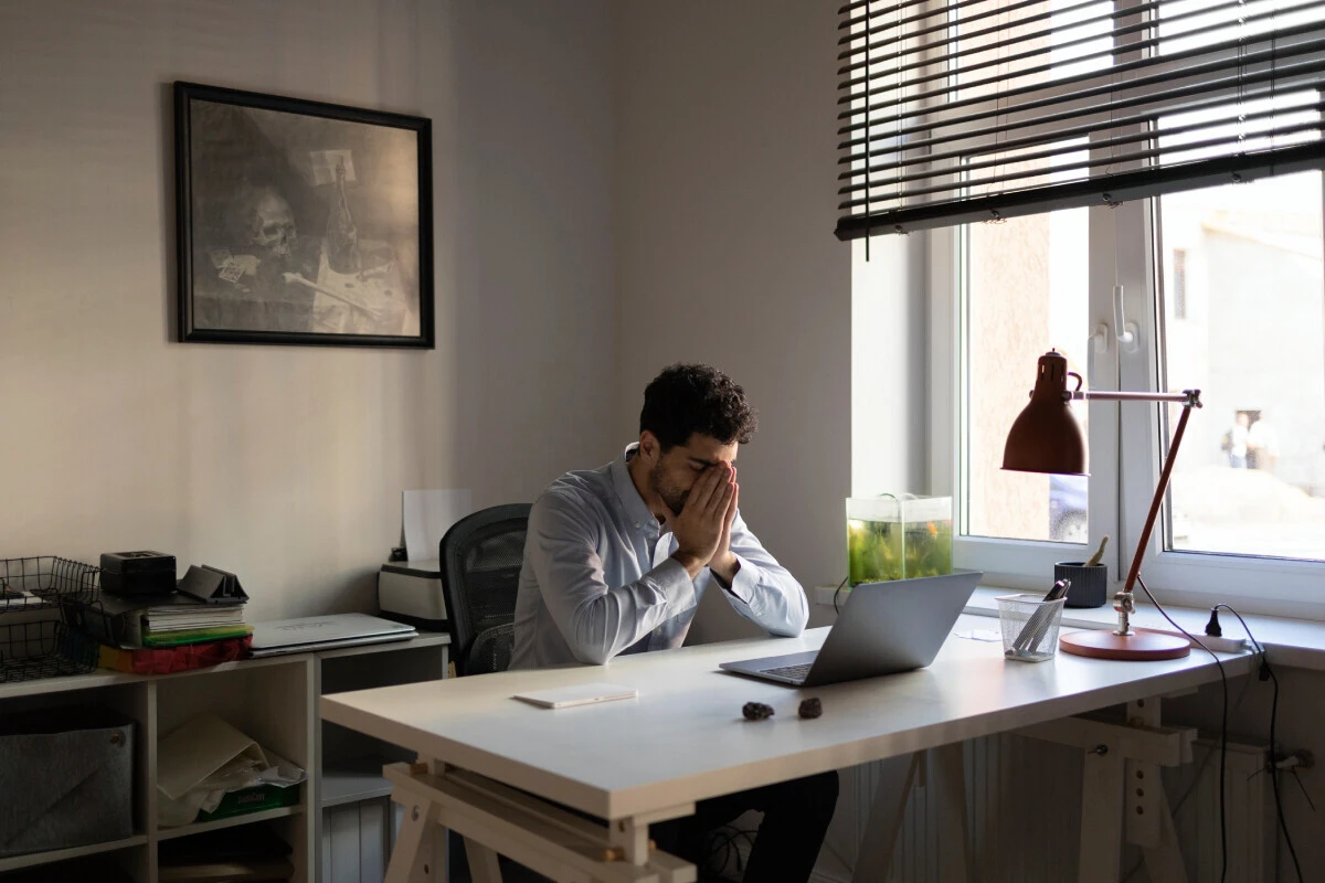 Imagem de contexto do artigo O que fazer em caso de assédio laboral