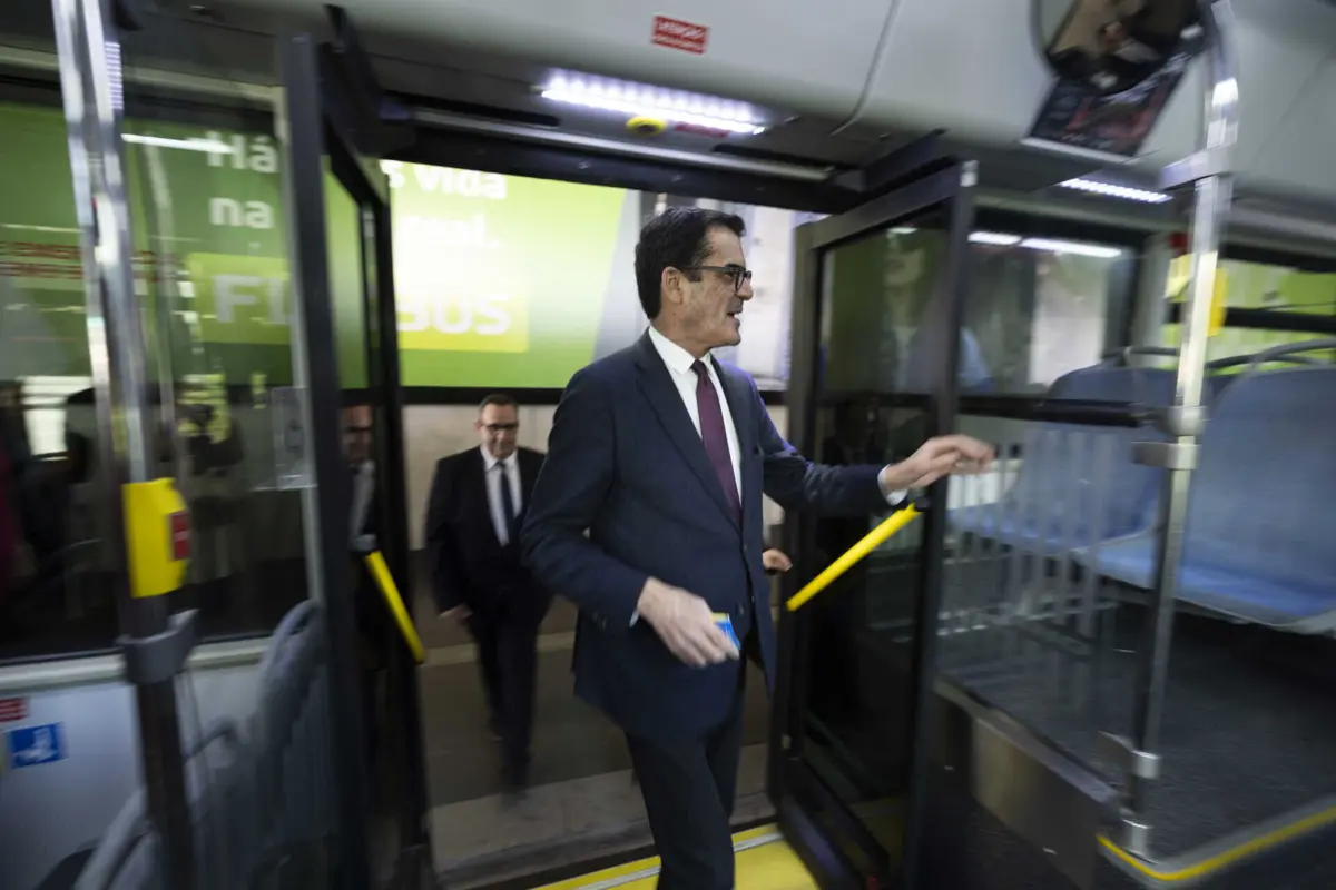 Rui Moreira preocupado com expansão do Metro em Campanhã