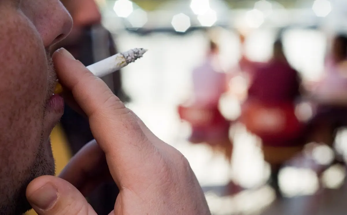 Imagem de contexto do artigo Onde pode fumar e comprar tabaco? Conheça as mudanças na lei