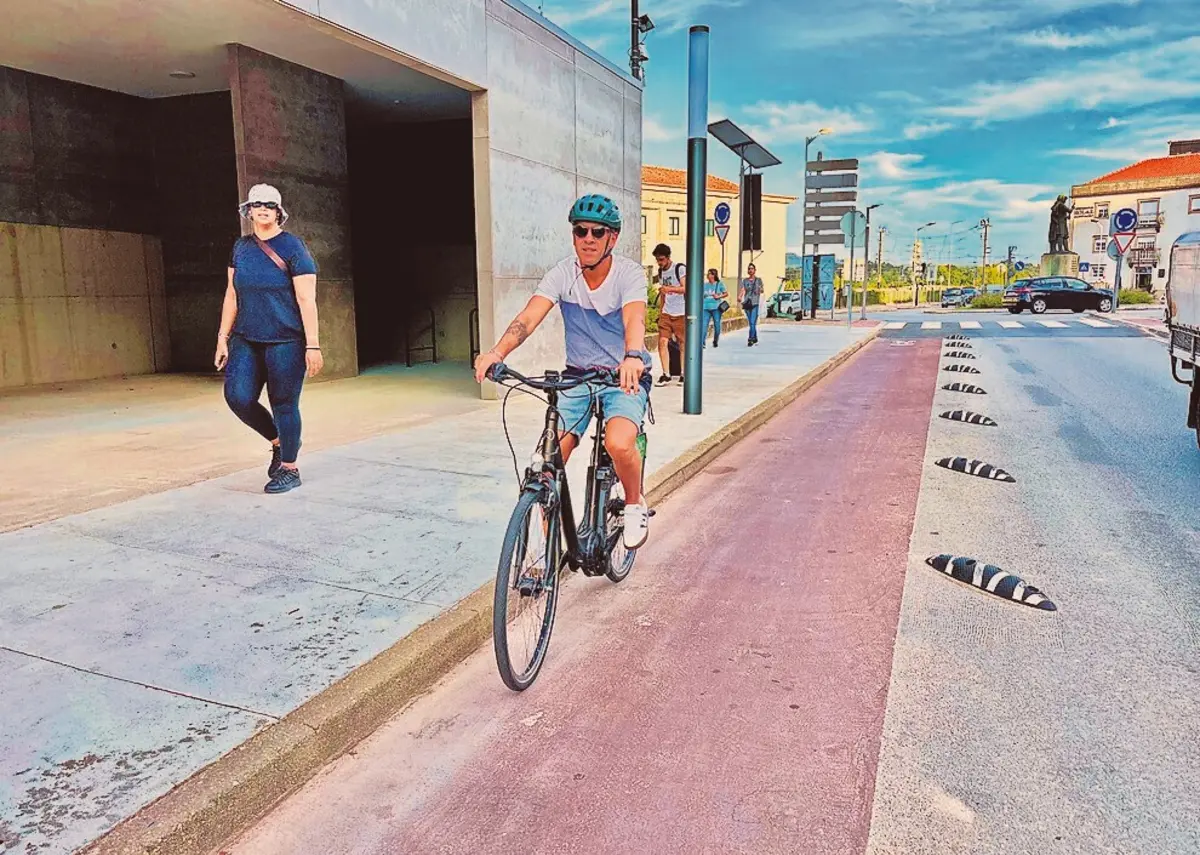 Câmara de Barcelos decidiu suspender a continuação da ciclovia em três avenidas