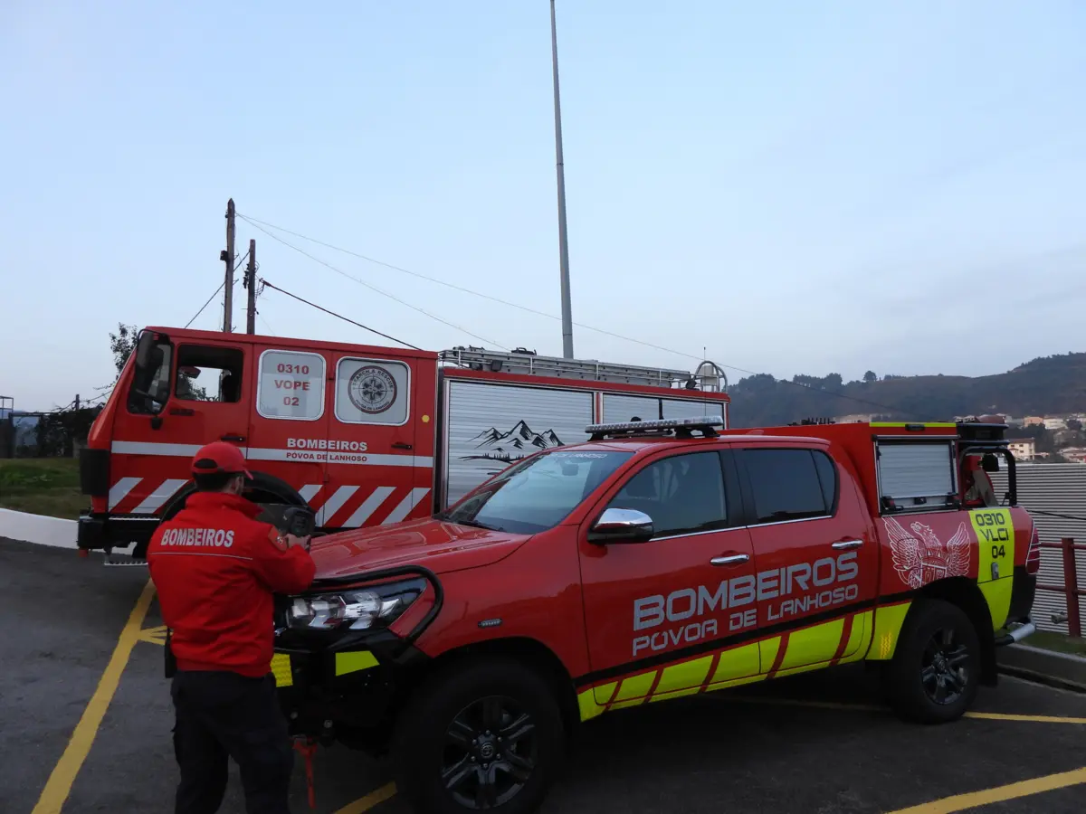 Queda aconteceu perto do quartel dos Bombeiros da Póvoa de Lanhoso