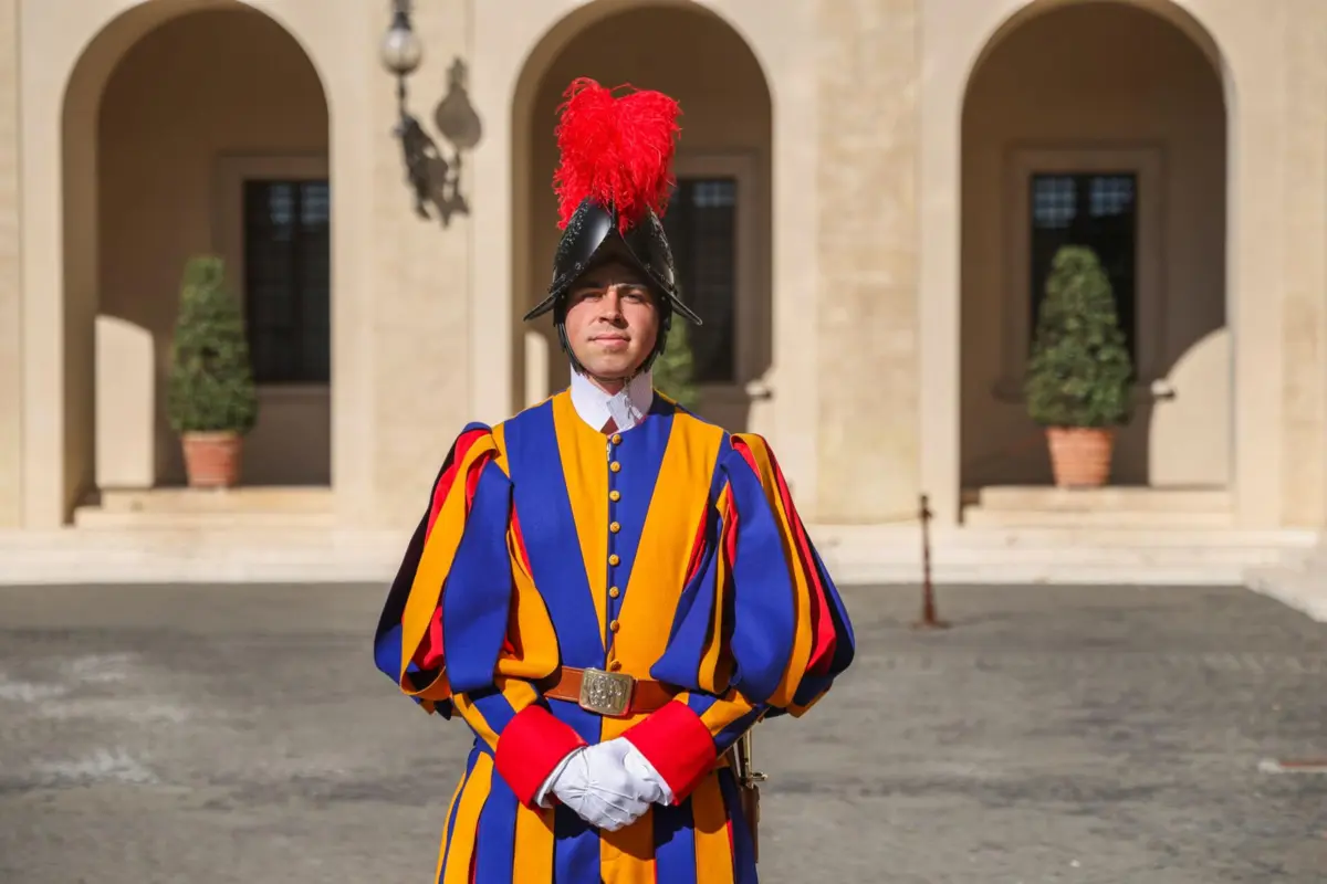 Michael Cerqueira é o único lusófono na Guarda Suíça