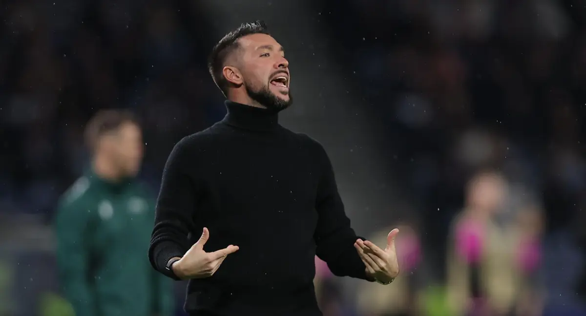 Francesco Farioli venceu 12 dos 13 primeiros jogos do campeonato