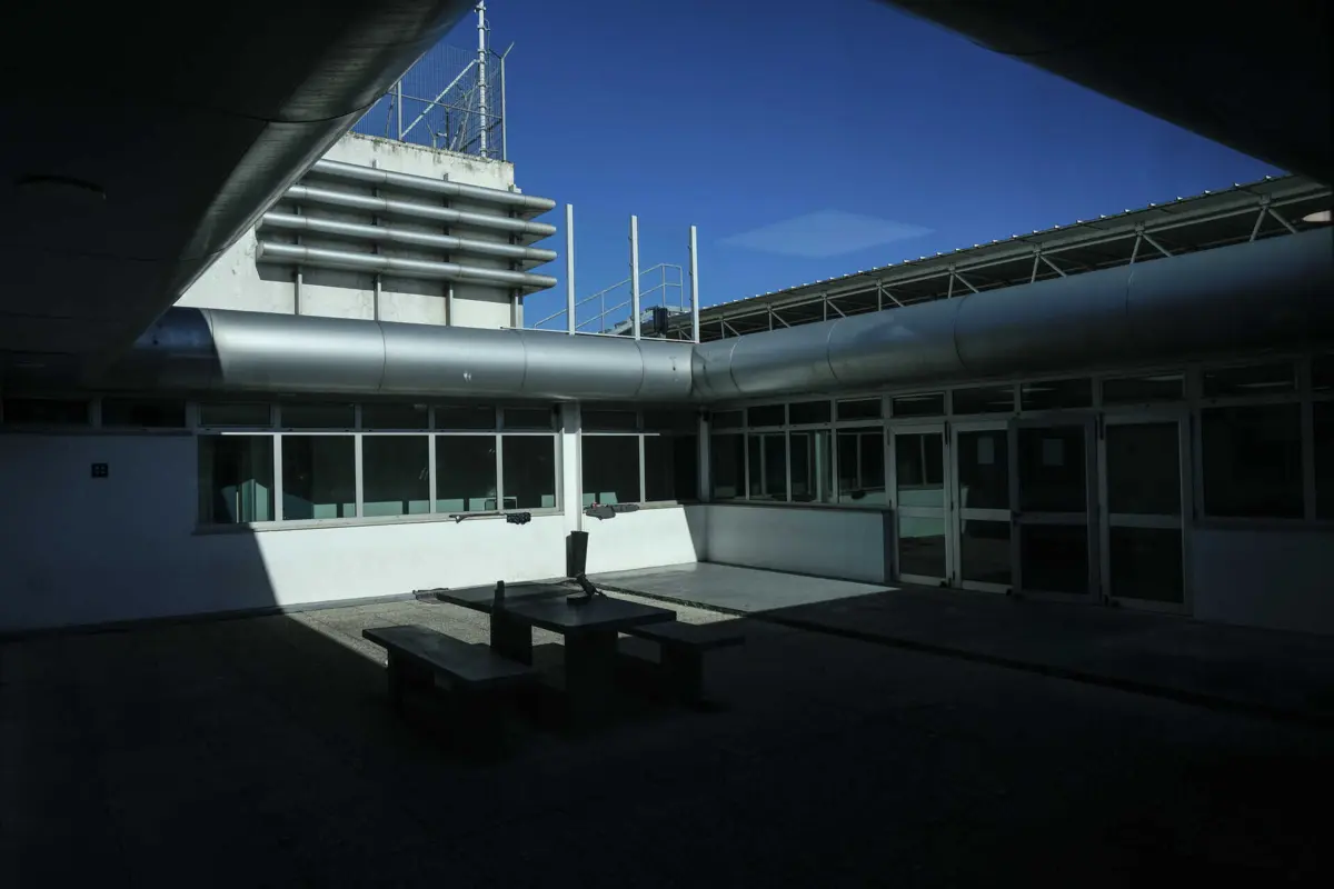 Cidadãos barrados na fronteira ficam retidos no EECIT do aeroporto de Lisboa