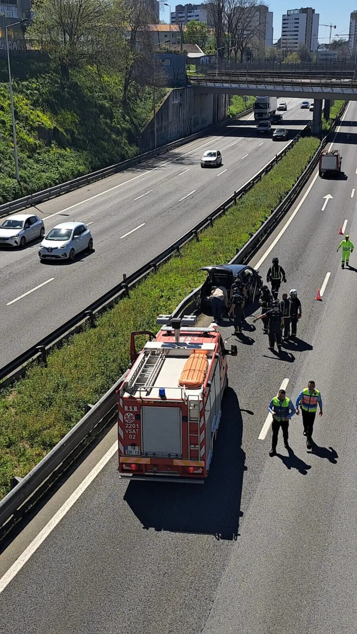Acidente condiciona circulação na VCI Porto junto à Prelada