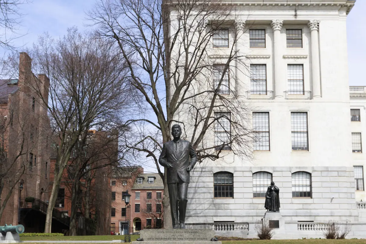 Estátua de Kennedy em Boston