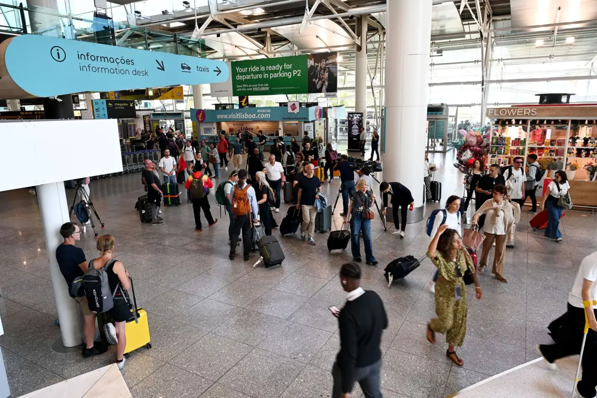 Greve abrangia vários períodos entre as 0 horas de 3 de setembro e as 24 horas do dia 2 de janeiro, num total de 76 dias