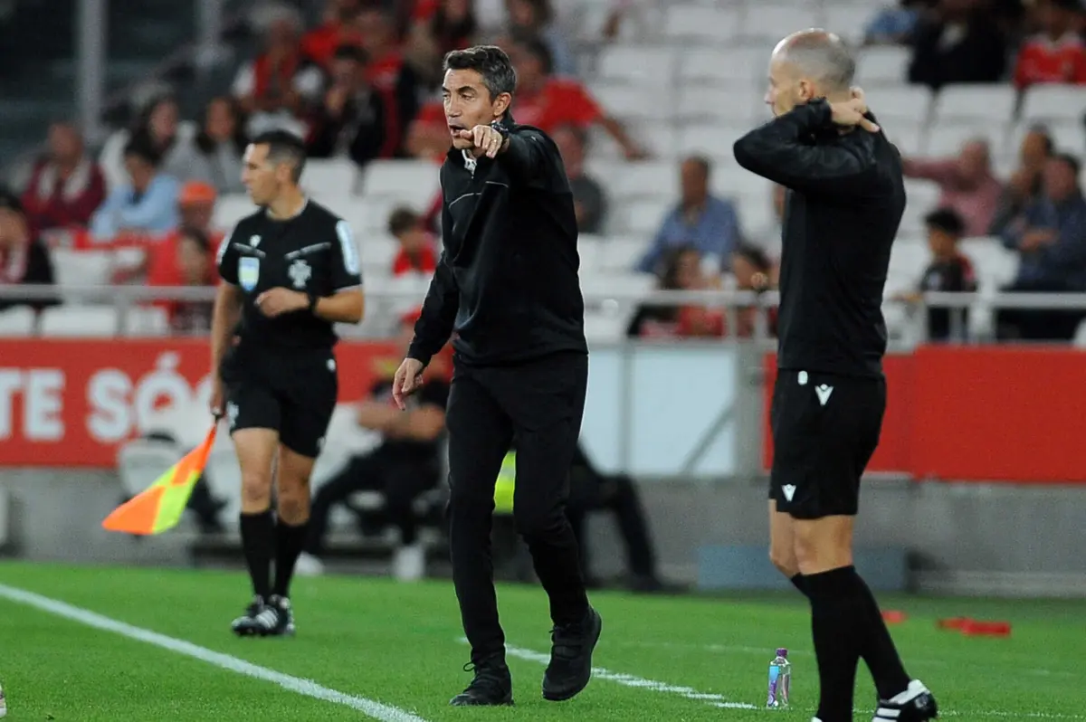 Bruno Lage tenta somar a quinta vitória seguida depois de ter substituído Roger Schmidt ao leme das águias