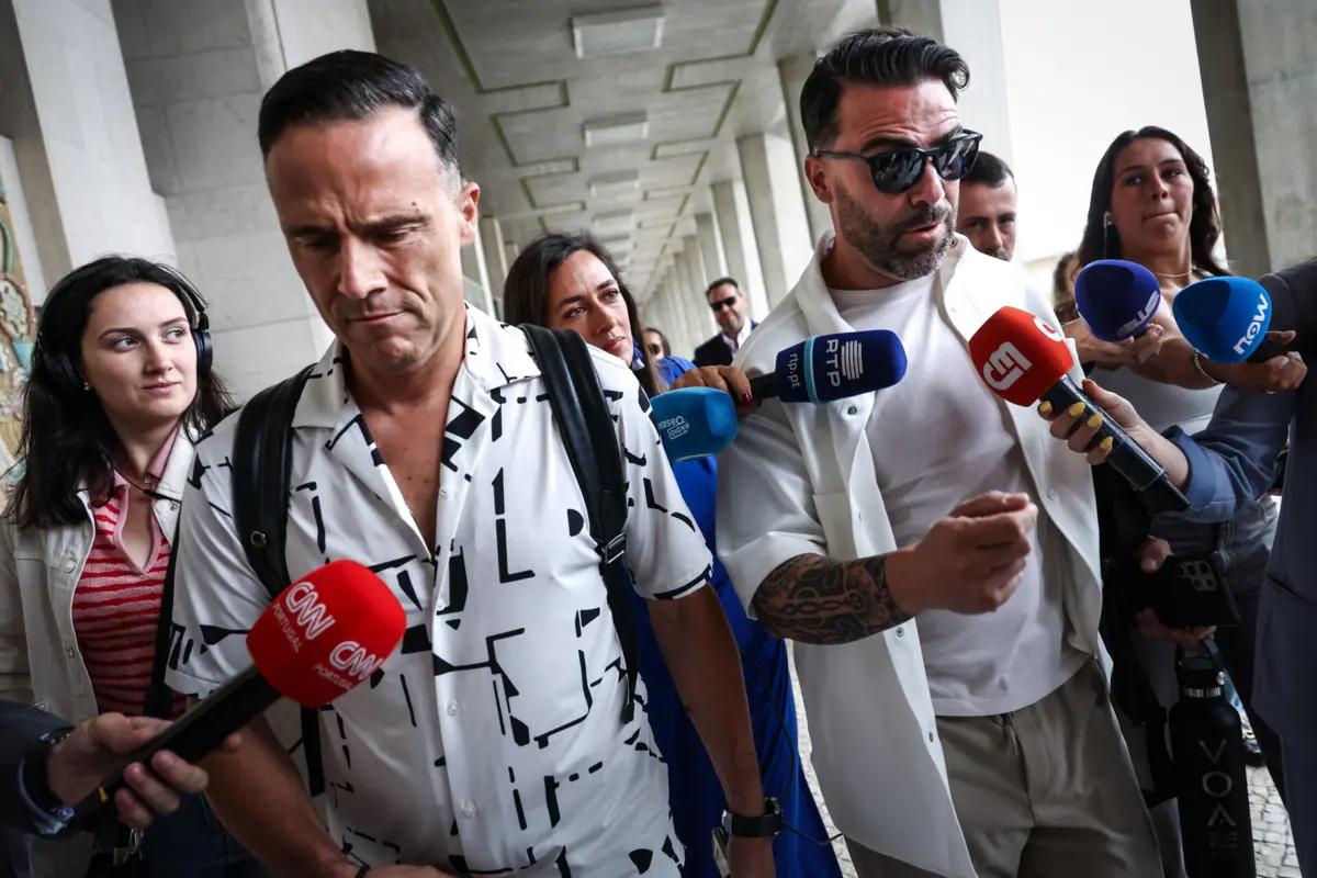 Sérgio e Nelson Rosado na chegada ao Palácio da Justiça