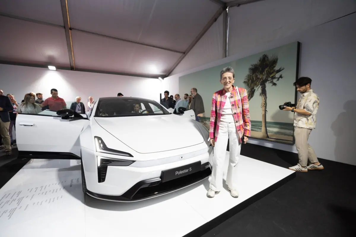 Rosa Mota é uma das primeiras clientes portuguesas do Polestar 5